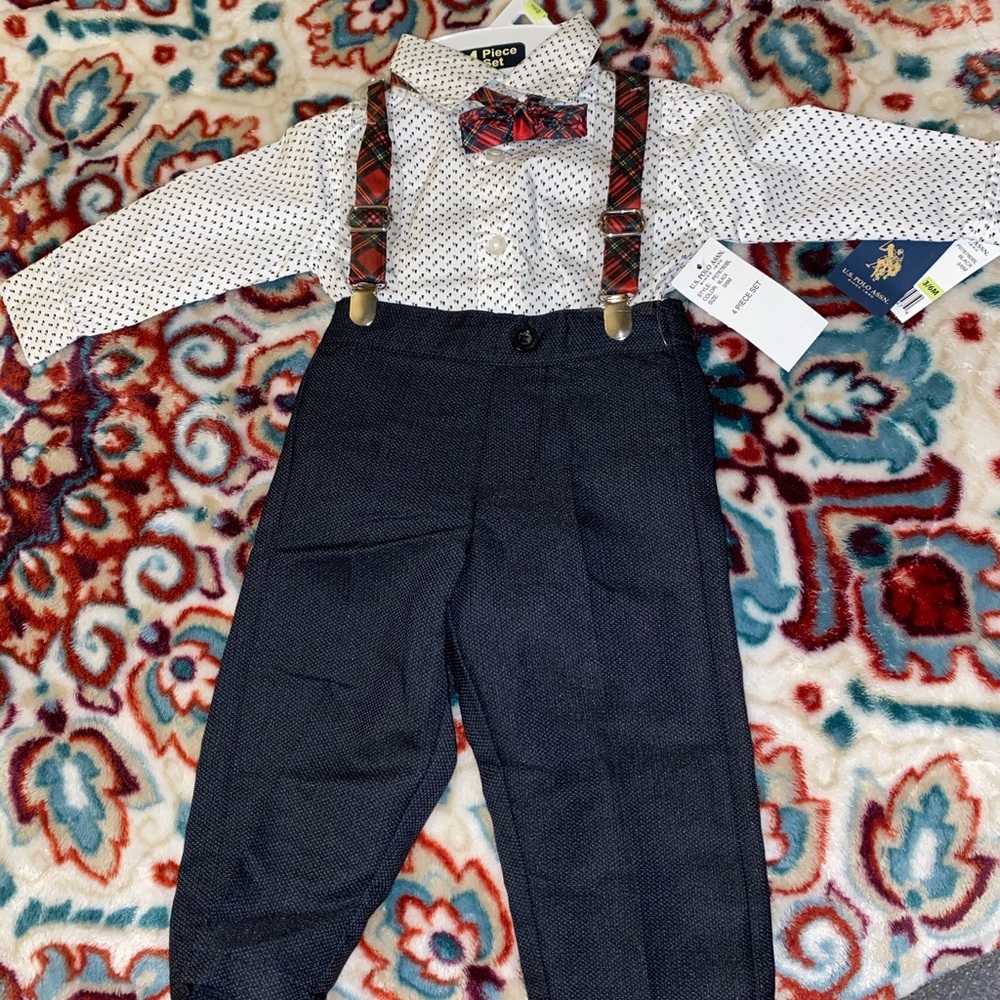 Baby tie onesie